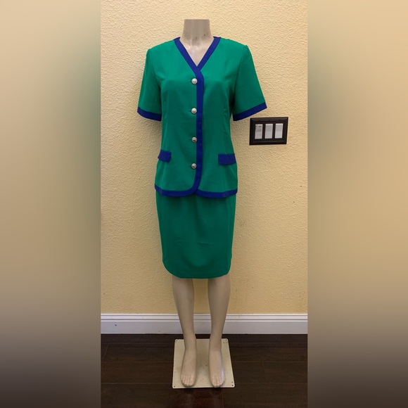 Lady Carol Of New York Dresses & Skirts - VTG Lady Carol Petites 8P Green With Blue Trim Short Sleeve Blazer 2pc Suit Set